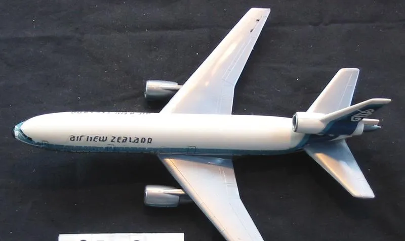 Model Aircraft McDonnell Douglas DC 10 (Air New Zealand)