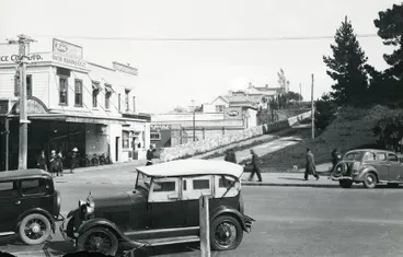 Victoria Street and Garden Place Image: Victoria Street and Garden Place