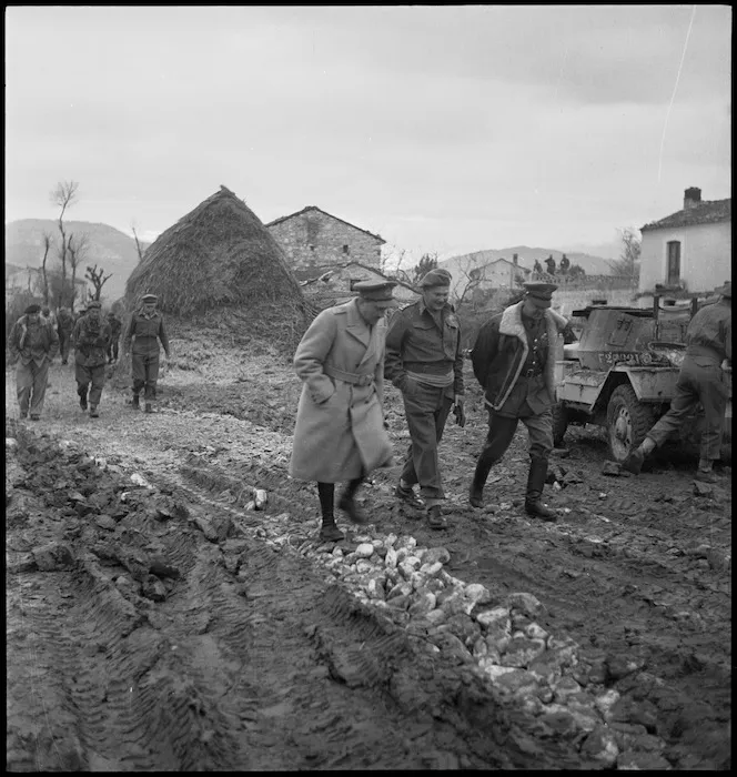 Senior British officers visiting HQ 2 NZ Division, Italy - Photograph taken by George Kaye