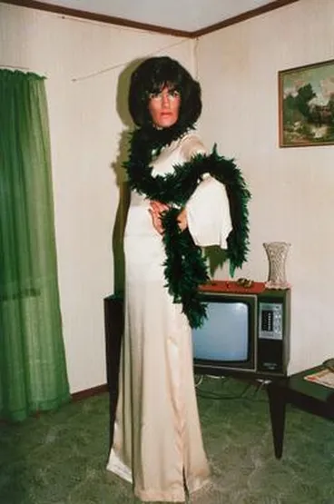 Image: Ian - Geraldine at home, Auckland, 1975