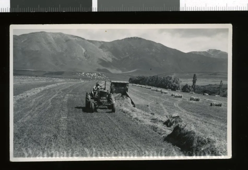 Baling hay with Allis Chalmers Roto-Baler, Hakataramea