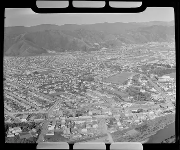 Image: Lower Hutt, Wellington, showing road to Wainuiomata in the distance