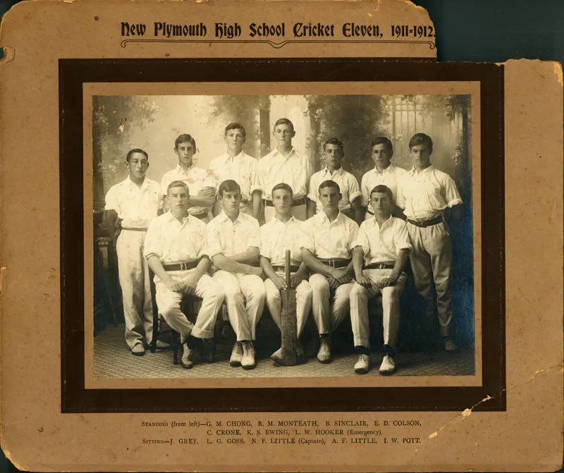 "New Plymouth High School Cricket Eleven, 1911-1912"