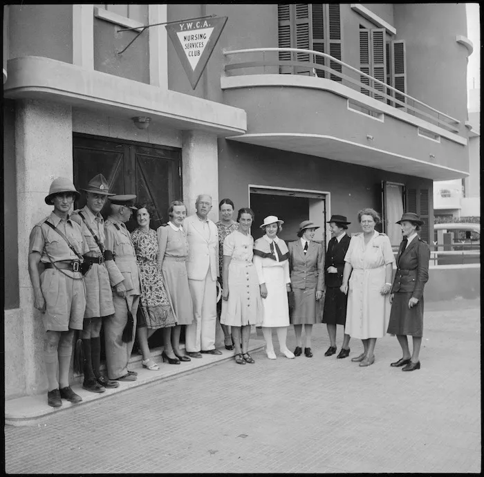 Prime Minister Peter Fraser with NZ personnel, Egypt