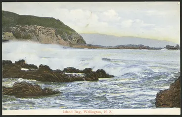 Image: Postcard. Island Bay, Wellington, N.Z. New Zealand postcard (carte postale). 95944. [ca 1905-1914].
