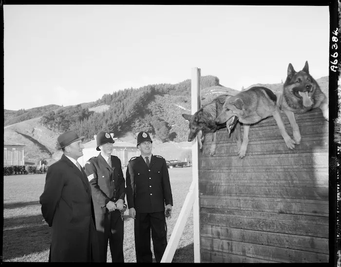 Group including Minister of Police, Dean Eyre, at the police dog unit