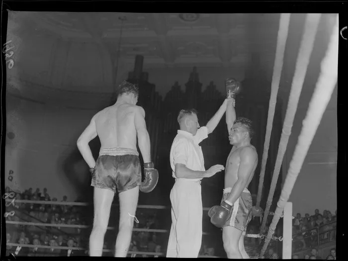 Boxing match between Johnny Halafihi (winner) and Charlie Beaton