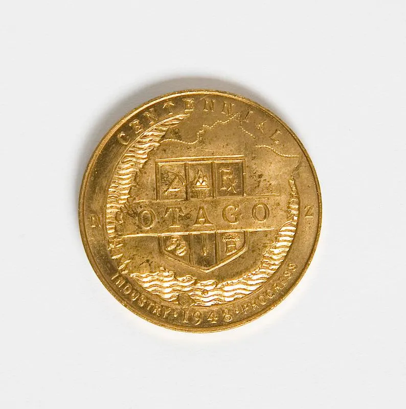 Medal – Commemerating Otago Centennial