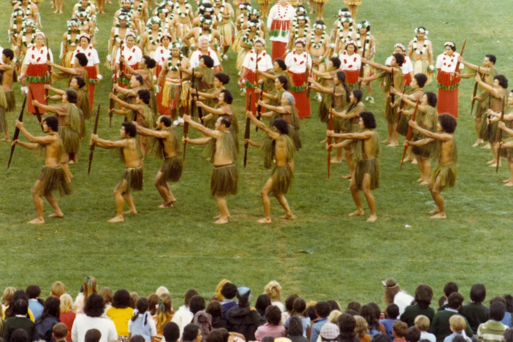 Māwai Hakona 1970; Gisborne; royal visit and Cook bicentenary celebration.