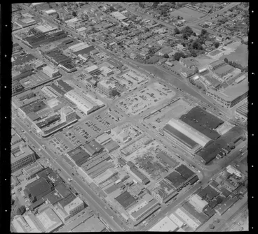 Image: Hamilton City with Victoria Street foreground and Anglesea Street beyond, Waikato Region