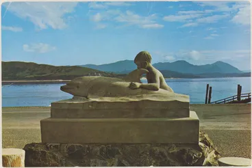 Image: Opo the Dolphin memorial, Opononi, Northland