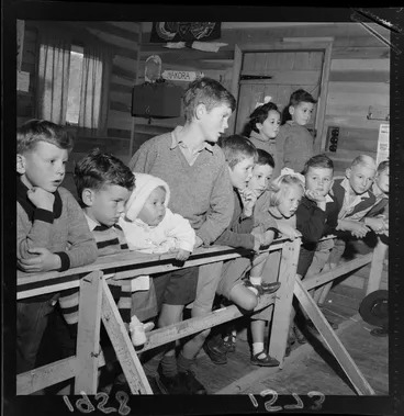 Image: Wainuiomata Scouts, children at model electric train display