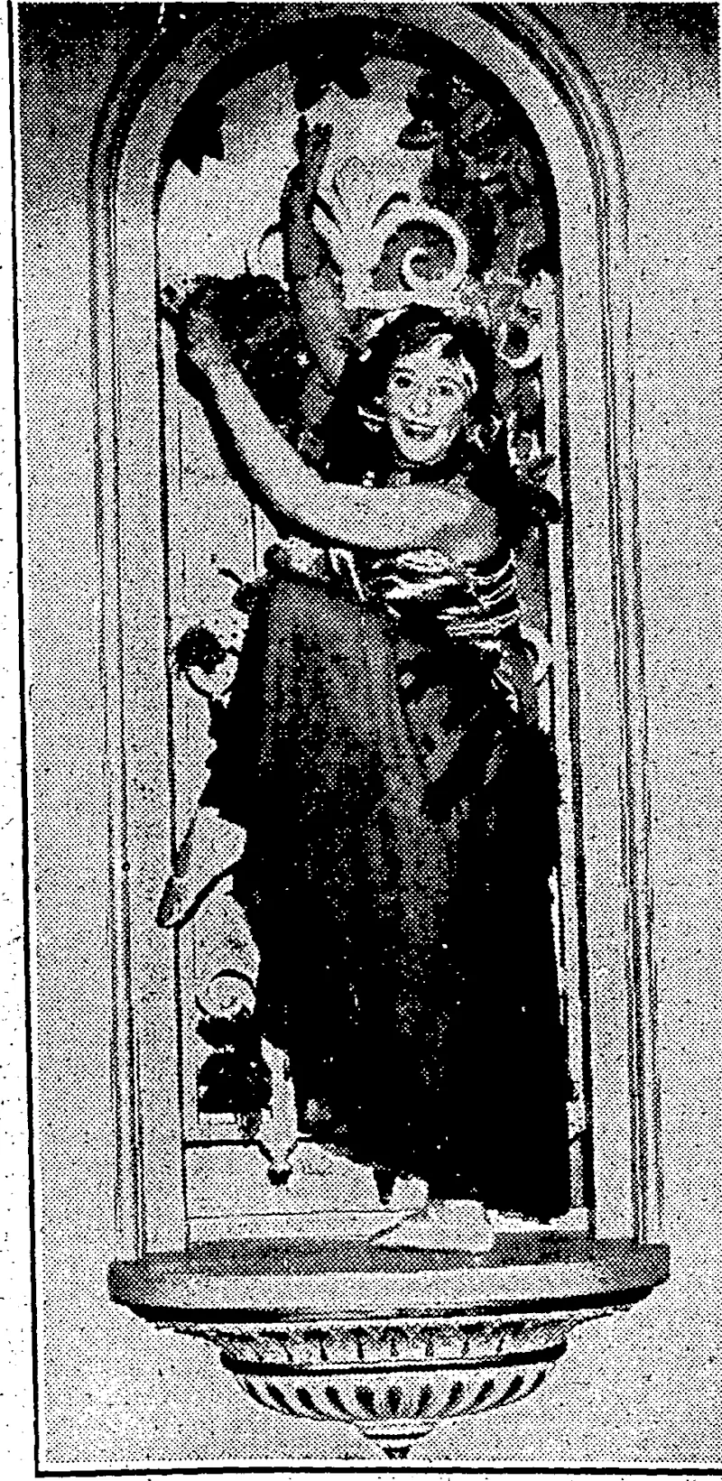 Sport and Ueaeral" Photo. JAPANESE DANGER AT A HISTORICAL DRAMA BALL.—-Mrs. Gonnoske Komai, wife oft the> famous Japanese poet, as the "Spirit-of the Pine-tree" at, the historical drama-ball- held at Grosvenor House, Park -Lane, London, on-25th FebruaryJnaid of the People's League of Health. (Evening Post, 02 May 1932)