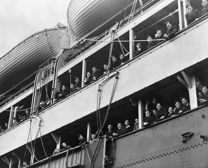 Members of the Royal New Zealand Air Force arriving in Vancouver, Canada