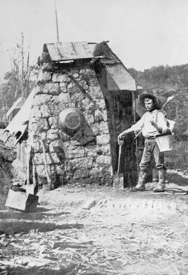 Image: Gum digger and hut
