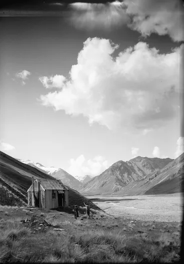 Image: "The Shepherd's Hut"; Muudie [?] & Allen Bond in the Macaulay
