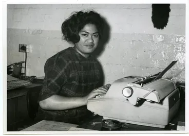 Image: Peggy Pitau with typewriter