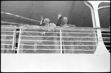 Departure of the Rangitata, Auckland, 1959 Image: Departure of the Rangitata, Auckland, 1959