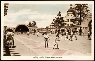 Image: Children roller-skating on Marine Parade, Napier.