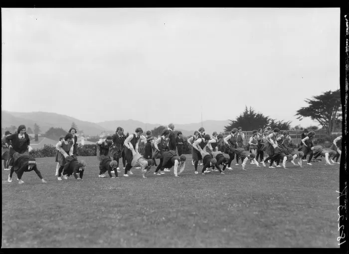 Wheelbarrow race, Marsden School, Wellington