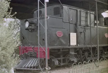 Image: Photograph of locomotive WW 491