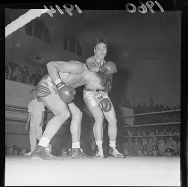 Image: Boxing match between Samoan Tuna Scanlan and Tongan Sakopo Keti, Wellington Town Hall, Wellington City