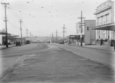 [Great North Road, Point Chevalier]