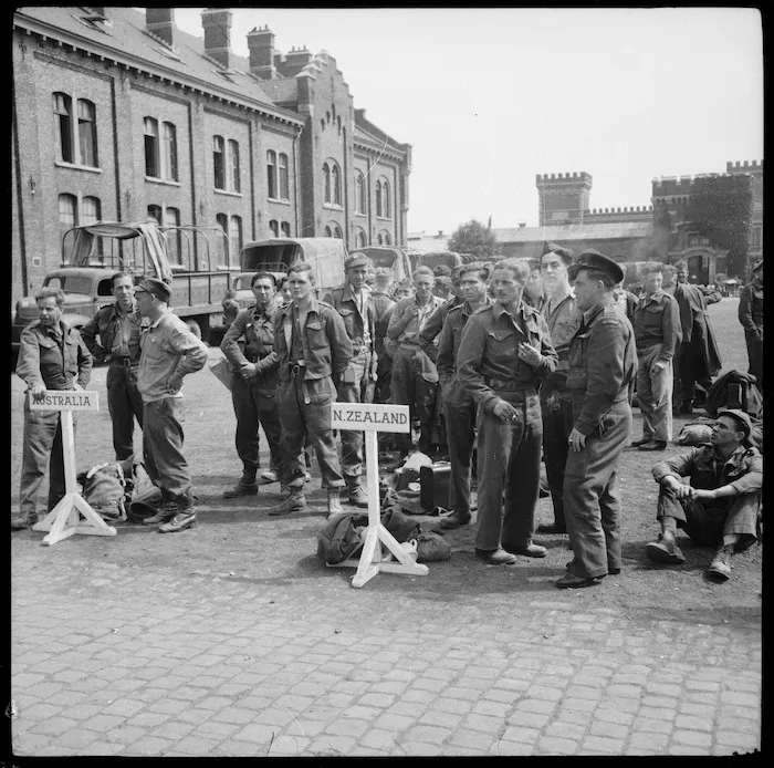 New Zealand and Australian ex-prisoners of war - Photograph taken by Lee Hill