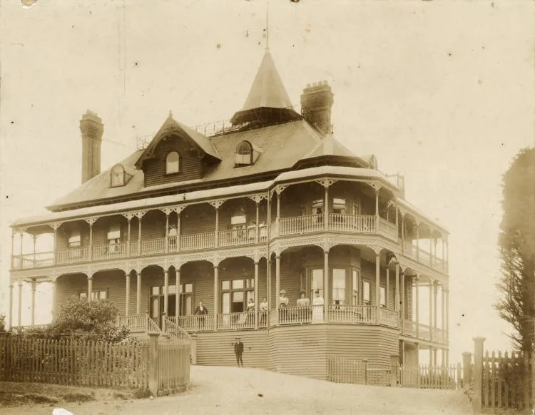 The Lake Hotel, Killarney Street, Takapuna.