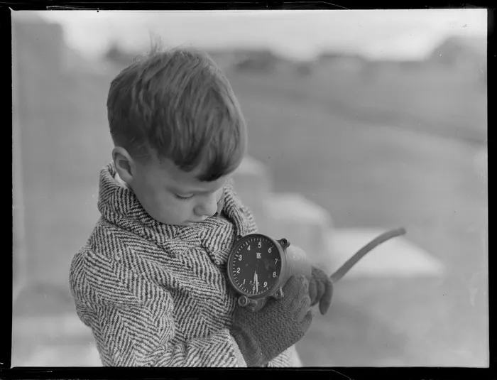 Ross White with a Japanese airspeed indicator