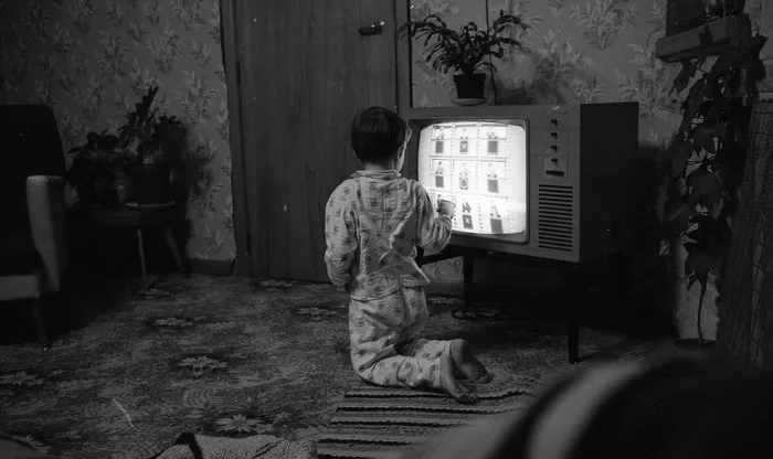 Railcar, Guard. Family TV Eureka