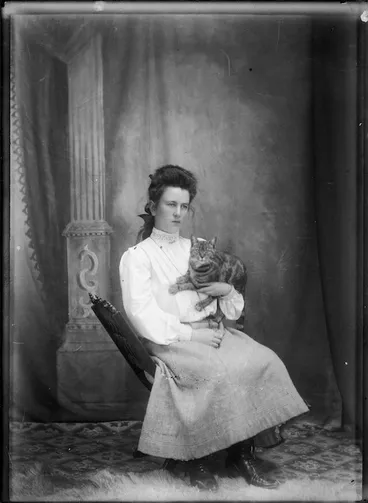 Image: Woman and cat