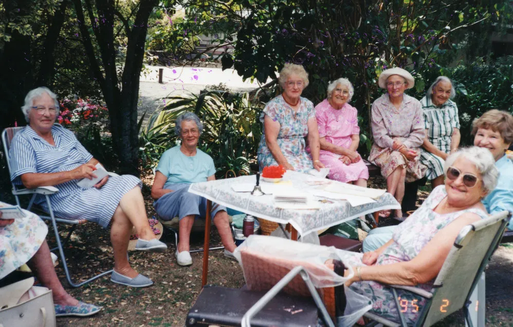 WDFF Members at Outdoor Meeting