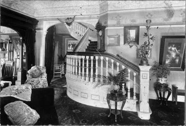 Image: Greenslade House - interior, staircase