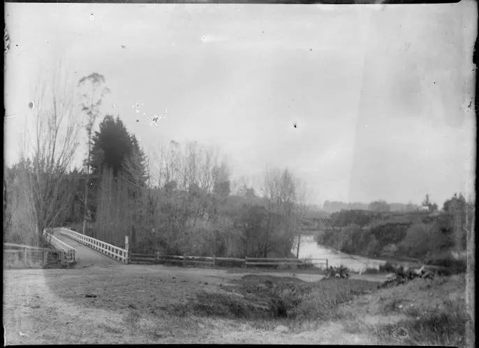 Bridges across the Waikato River, Cambridge