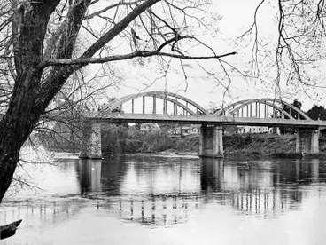 Image: Fairfield Bridge