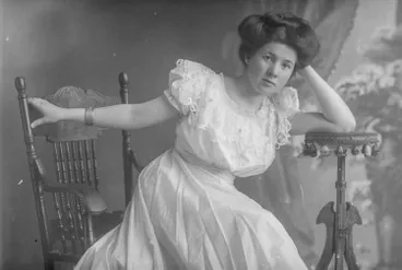 Image: Miss Robertson, 1909
