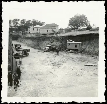 Garden Place - hill removal excavations Image: Garden Place - hill removal excavations