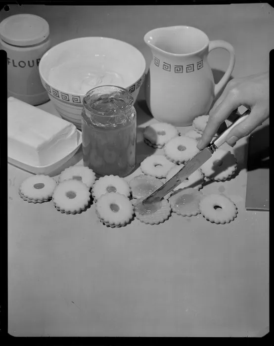 Carlton Carruthers Du Chateau, Hudson's Biscuits