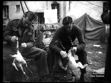 Image: Weekly Review No. 183 (1945)