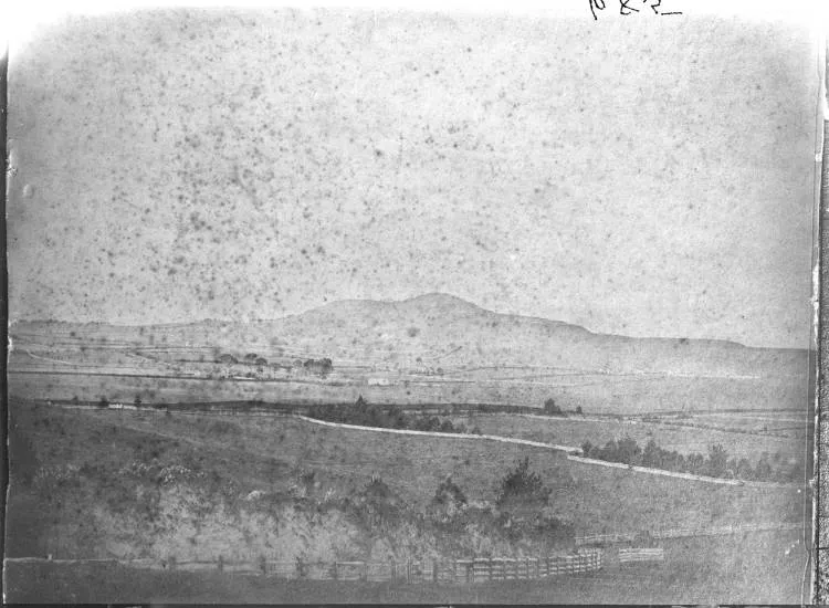 One Tree Hill from Pah Farm