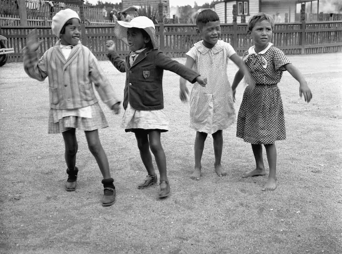 Young Maori girls
