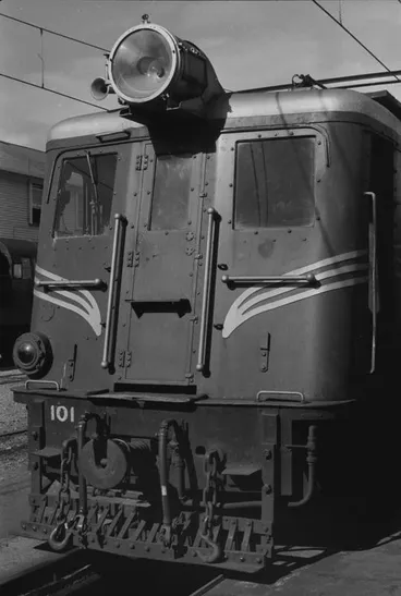 Image: Photograph of electric unit ED 101