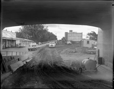 Image: Claudelands Bridge - road construction