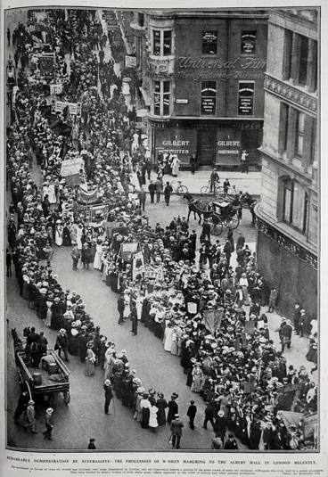 REMARKABLE DEMONSTRATION BY SUFFRAGISTS: THE PROCESSION OF WOMEN MARCHING TO THE ALBERT HALL IN LONDON RECENTLY Image: REMARKABLE DEMONSTRATION BY SUFFRAGISTS: THE PROCESSION OF WOMEN MARCHING TO THE ALBERT HALL IN LONDON RECENTLY