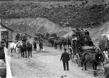 Image: Coaches alongside the midland railway line, between Staircase and Broken River