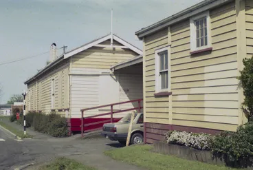 Photograph of Henderson railway station Image: Photograph of Henderson railway station