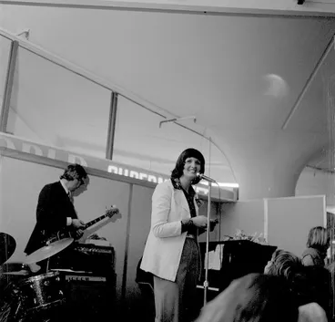 Image: Maidstone Mall; Anna Leah and the Brian Hands Trio, probably.