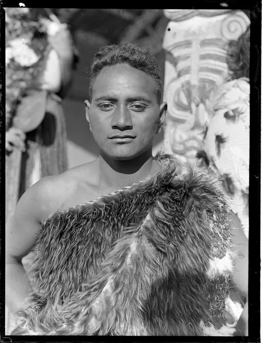 Portrait of Ninihi (Jack) Kuru at Otūkou marae, Lake Rotoaira