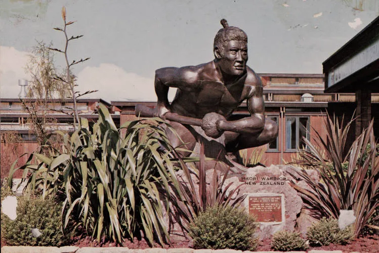 Māori Warrior sculpture, Rotorua